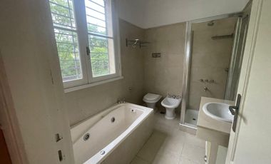 ALQUILER CASA 4 Dormitorios 2 Suites  Dep, Pileta galeria parrilla