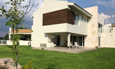 Residencia en venta en Rancho San Antonio