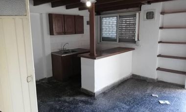 departamento al frente con entrada independiente sin expensas