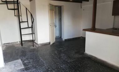 departamento al frente con entrada independiente sin expensas