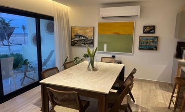 Villa en venta frente al mar (amueblada)* en Yucalpetén