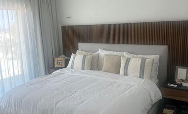 Villa en venta frente al mar (amueblada)* en Yucalpetén