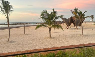 Villa en venta frente al mar (amueblada)* en Yucalpetén