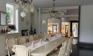 Casa 7 ambientes en venta Barrio Privado Barrancas de Guido- Quilmes