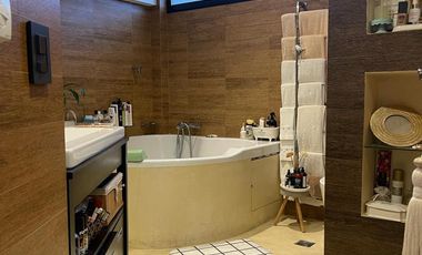 Casa 7 ambientes en venta Barrio Privado Barrancas de Guido- Quilmes