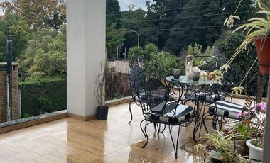 Casa 7 ambientes en venta Barrio Privado Barrancas de Guido- Quilmes