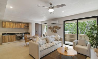 CASA 2 RECAMARAS EN VENTA/ TULUM/ 10 MINUTOS DEL MAR/ GYM/ ALBERCA/ ROOF PRIVADO.