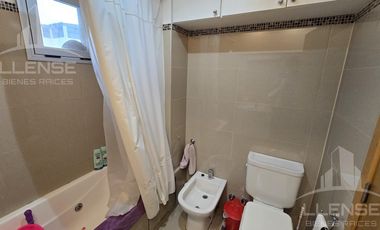 Departamento 4 ambientes con cochera en venta -  Quilmes