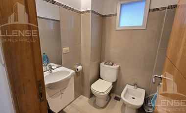 Departamento 4 ambientes con cochera en venta -  Quilmes