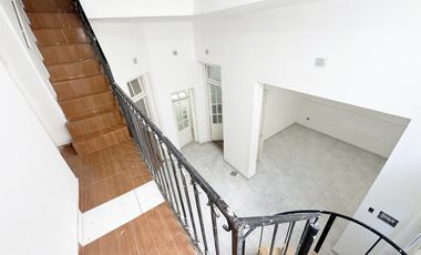 Casa en Venta, Martin, Rosario, 3 dormitorios refaccionada !