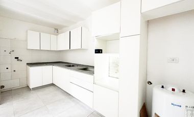 Casa en Venta, Martin, Rosario, 3 dormitorios refaccionada !