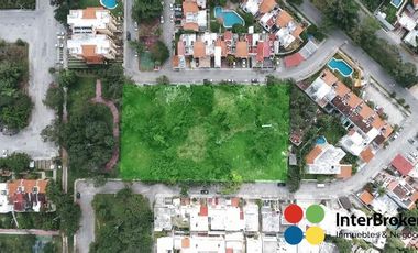 Lote multifamiliar (condominal) en Venta en SM 18, Cancún