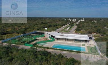 PRADERAS DEL MAYAB  || INMEJORABLE RESIDENCIA EN VENTA TOTALMENTE NUEVA, UBICADA EN EXCLUSIVA PRIVADA AL NORTE DE MERIDA AL PIE DE CARRETERA