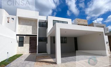 PRADERAS DEL MAYAB  || INMEJORABLE RESIDENCIA EN VENTA TOTALMENTE NUEVA, UBICADA EN EXCLUSIVA PRIVADA AL NORTE DE MERIDA AL PIE DE CARRETERA