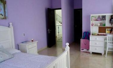 FRACC. COSTA DE ORO, Casa en VENTA con ALBERCA, gimnasio, cuarto de TV y juegos