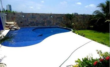 FRACC. COSTA DE ORO, Casa en VENTA con ALBERCA, gimnasio, cuarto de TV y juegos