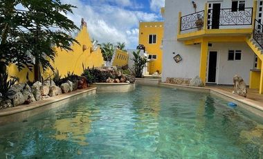 CASA EN VENTA EN EL PUEBLO MAGICO DE IZAMAL, IDEAL PARA NEGOCIO