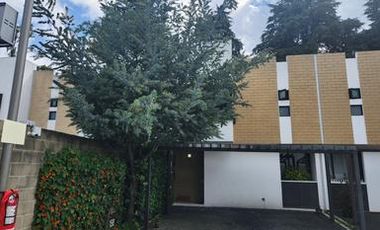 Venta de casa en condominio en  Fraccionamiento Vista Bosques, con 3 recàmaras