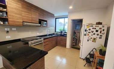 Venta de casa en condominio en  Fraccionamiento Vista Bosques, con 3 recàmaras