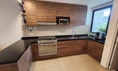 Venta de casa en condominio en  Fraccionamiento Vista Bosques, con 3 recàmaras