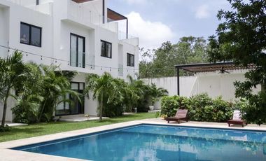 CASA 3 RECAMARAS /TULUM / A 2 MINUTOS NUEVO CENTRO COMERCIAL/10 MINUTOS DE LA PLAYA/ ROI.