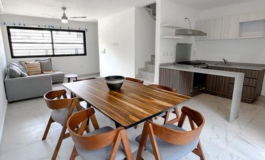 CASA 3 RECAMARAS /TULUM / A 2 MINUTOS NUEVO CENTRO COMERCIAL/10 MINUTOS DE LA PLAYA/ ROI.