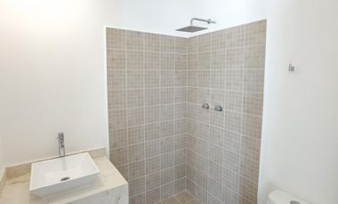 CASA 3 RECAMARAS /TULUM / A 2 MINUTOS NUEVO CENTRO COMERCIAL/10 MINUTOS DE LA PLAYA/ ROI.