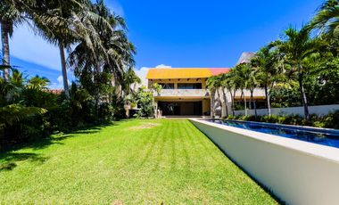 Residencia Náutica con Muelle Privado en Venta - Puerto Aventuras