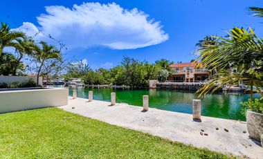 Residencia Náutica con Muelle Privado en Venta - Puerto Aventuras
