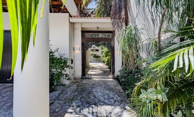 Residencia Náutica con Muelle Privado en Venta - Puerto Aventuras