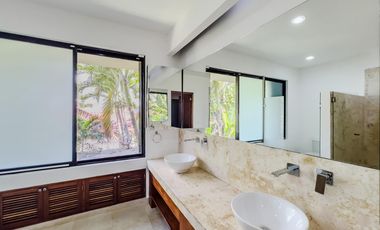 Residencia Náutica con Muelle Privado en Venta - Puerto Aventuras