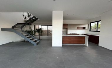 CASA EN FRACCIONAMIENTO REAL DE TETELA