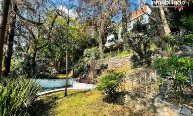 Vendo Casa como Terreno en  Lomas Altas