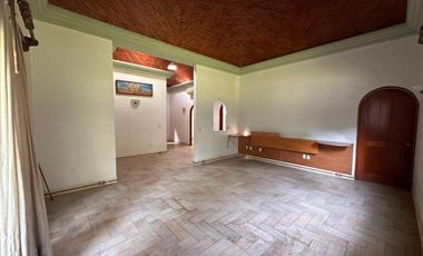 Casa - Fraccionamiento Lomas de Vista Hermosa