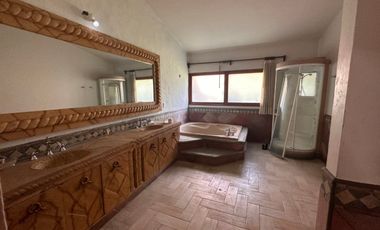 Casa - Fraccionamiento Lomas de Vista Hermosa