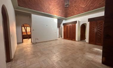 Casa - Fraccionamiento Lomas de Vista Hermosa