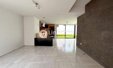 Casa en Venta en Guadalupe Hidalgo de un solo nivel con jardín, Puebla