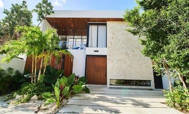 CASA MILA EN VENTA EN PRIVADA ALDEA ZAMÁ, TULUM.