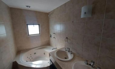 VENTA DE CASA EN RESIDENCIAL ALTAMIRA EN LA PROVIDENCIA METEPEC