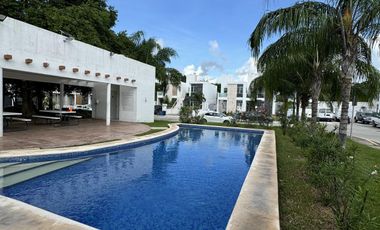 Casa en Venta en Playa del Carmen de 2 habitaciones en Privada con Alberca