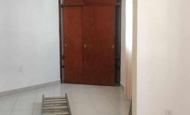 Casa en venta en Av. Satélite, Col. Vista Hermosa