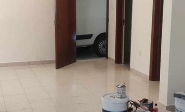 Casa en venta en Av. Satélite, Col. Vista Hermosa