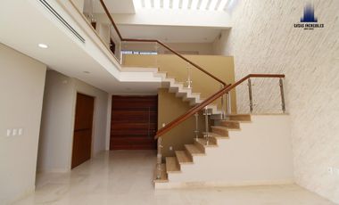 Casa en Fraccionamiento Las Palmas