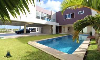 Casa en Fraccionamiento Las Palmas