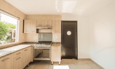 Casa en venta en Lomas de Angelopolis II, Vista Marques, San Andres Cholula Puebla .