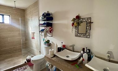 Venta de Casa en Privada Residencial Xaaxbeh Conkal