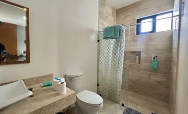 Venta de Casa en Privada Residencial Xaaxbeh Conkal