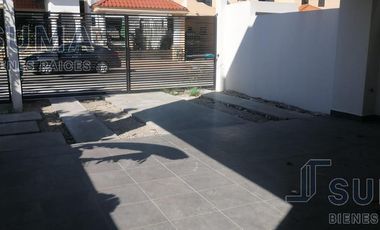 Casa en Venta en Col. Primavera, Tampico Tamaulipas.