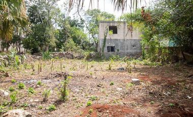 Casona en venta a dos cuadras de la Calzada de los Frailes