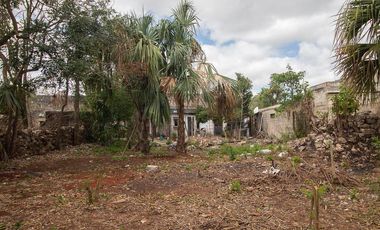 Casona en venta a dos cuadras de la Calzada de los Frailes